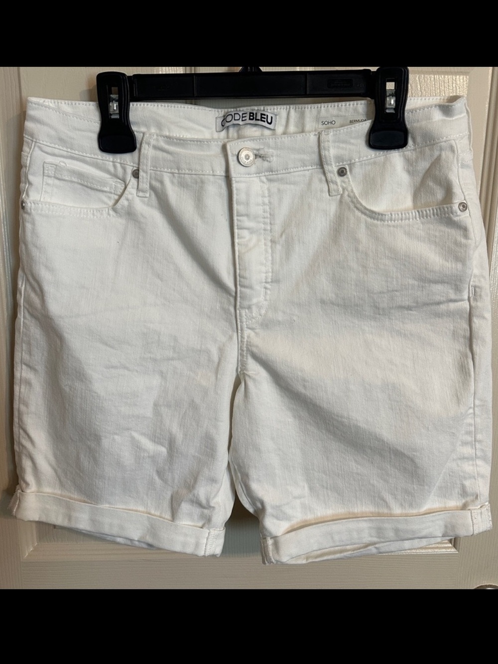 Code Bleu Women's SoHo Bermuda Rolled Cuff Stretch Shorts, White, Sz 14P